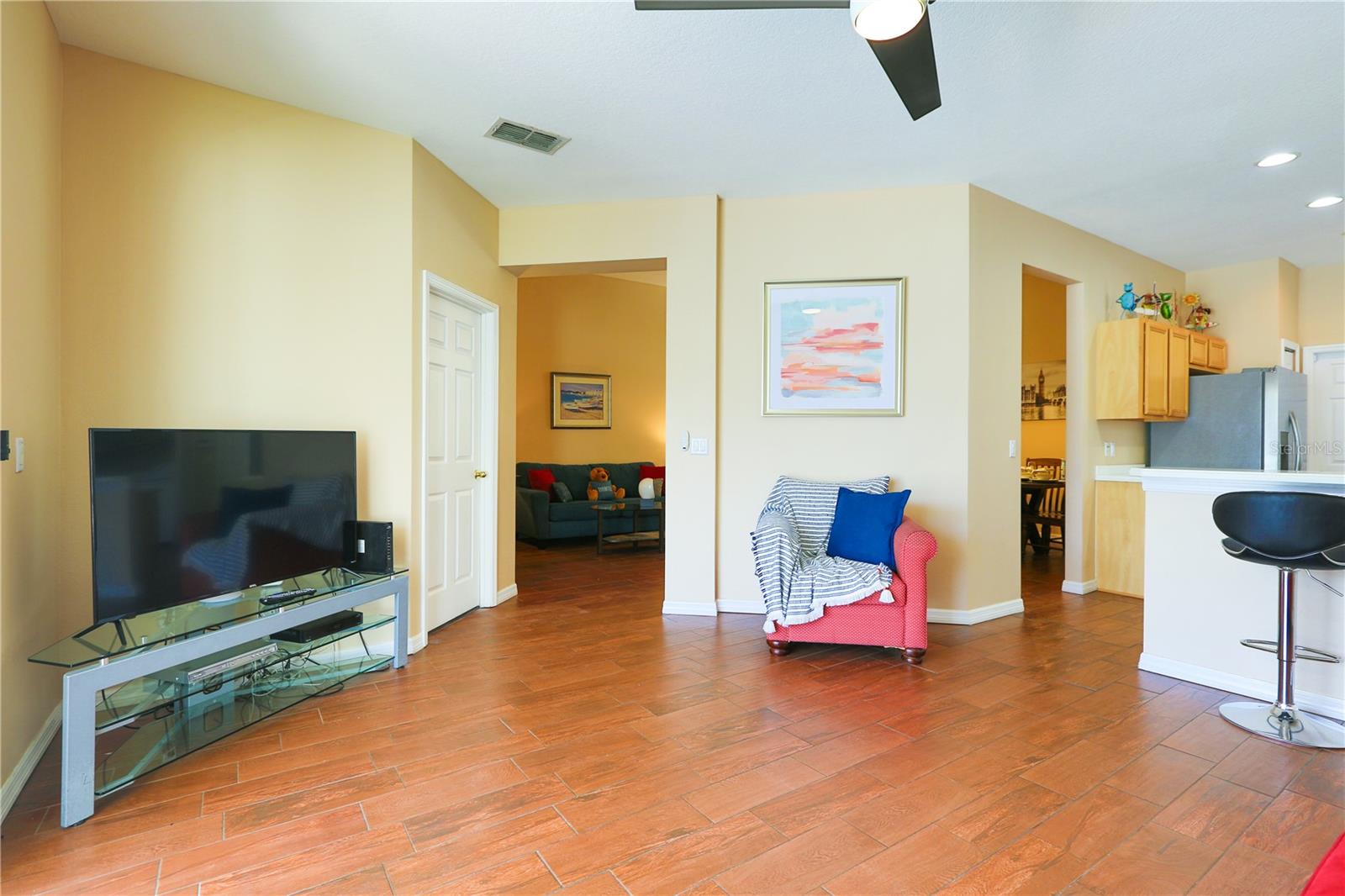 Image 10 of 27 For 331 Henley Circle