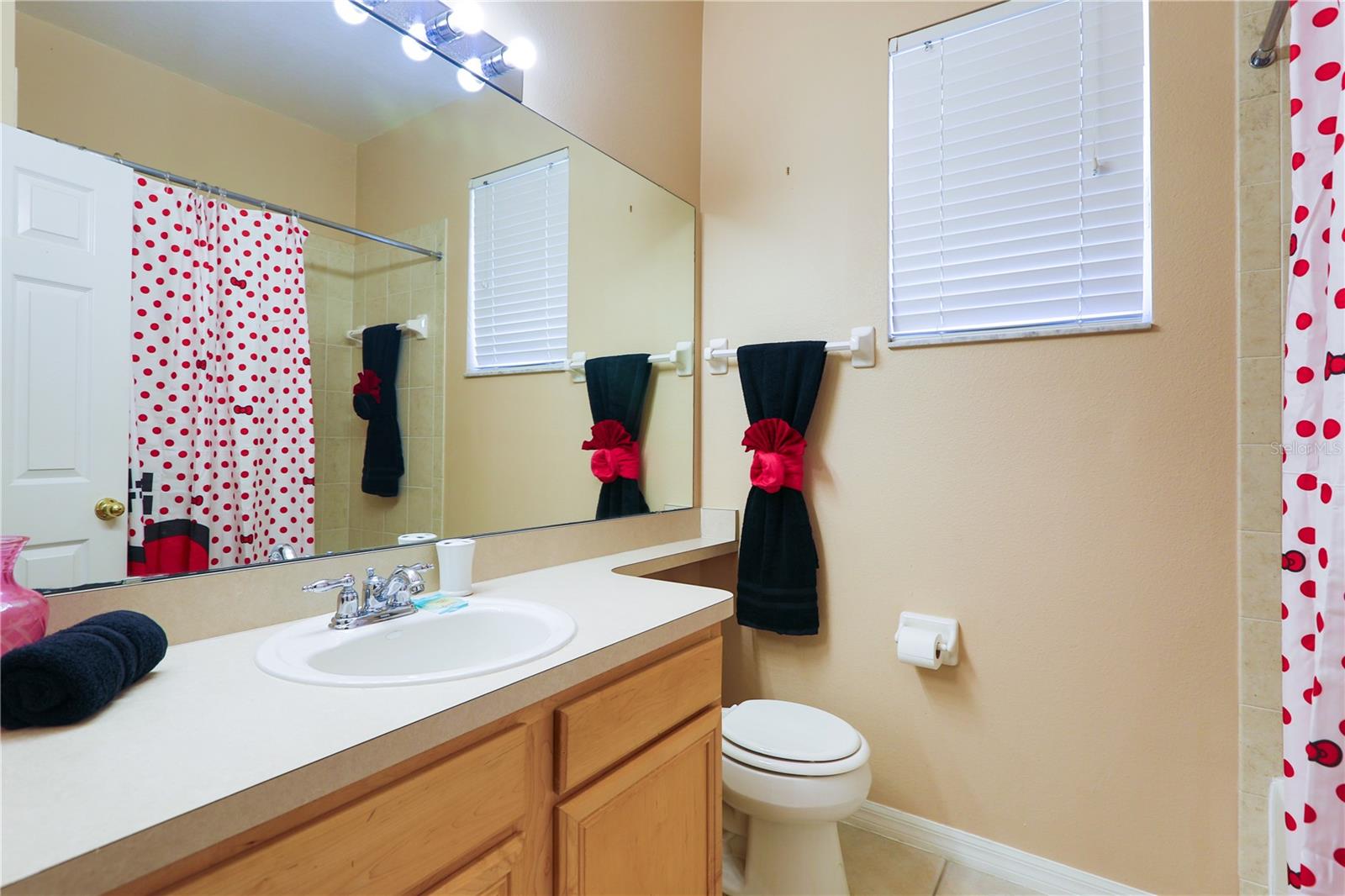 Image 22 of 27 For 331 Henley Circle