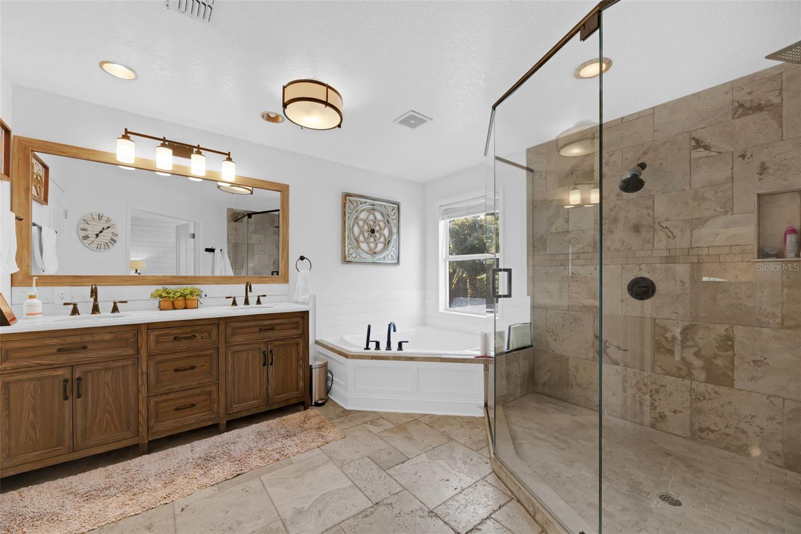 Image 31 of 54 For 2349 Plantation Oak Drive