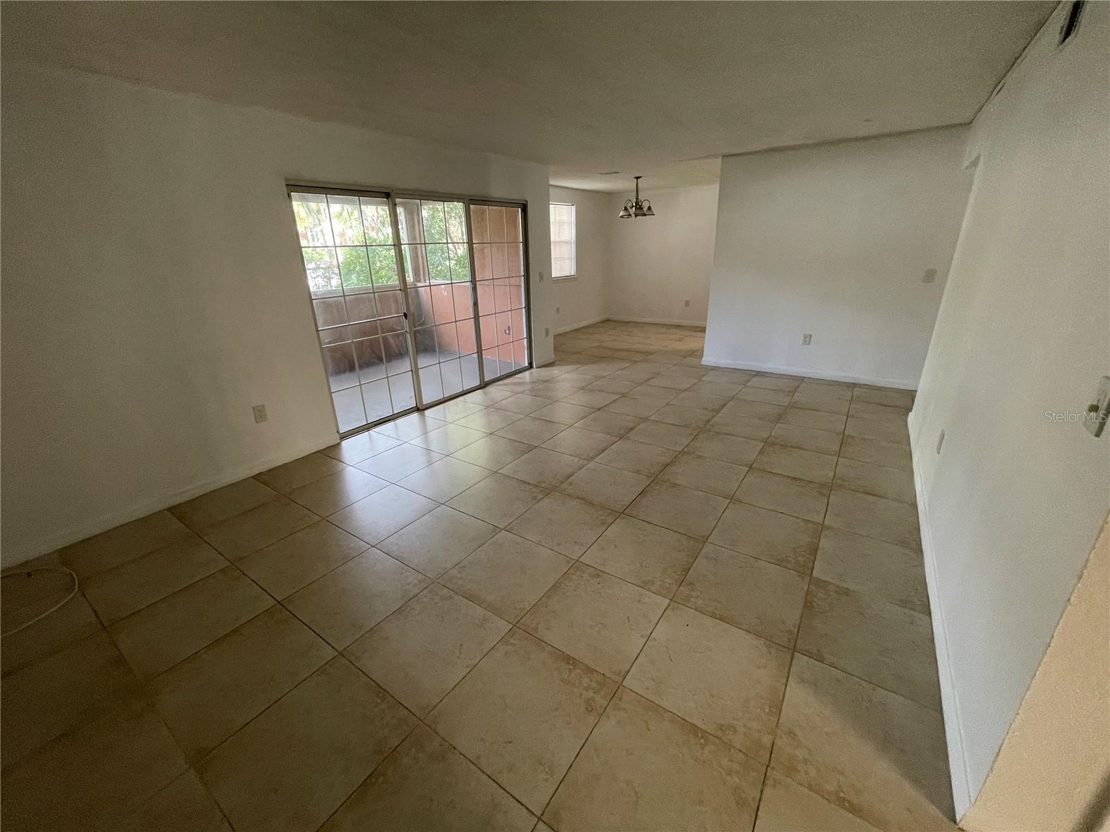 Image 2 of 10 For 3997 Versailles Drive F
