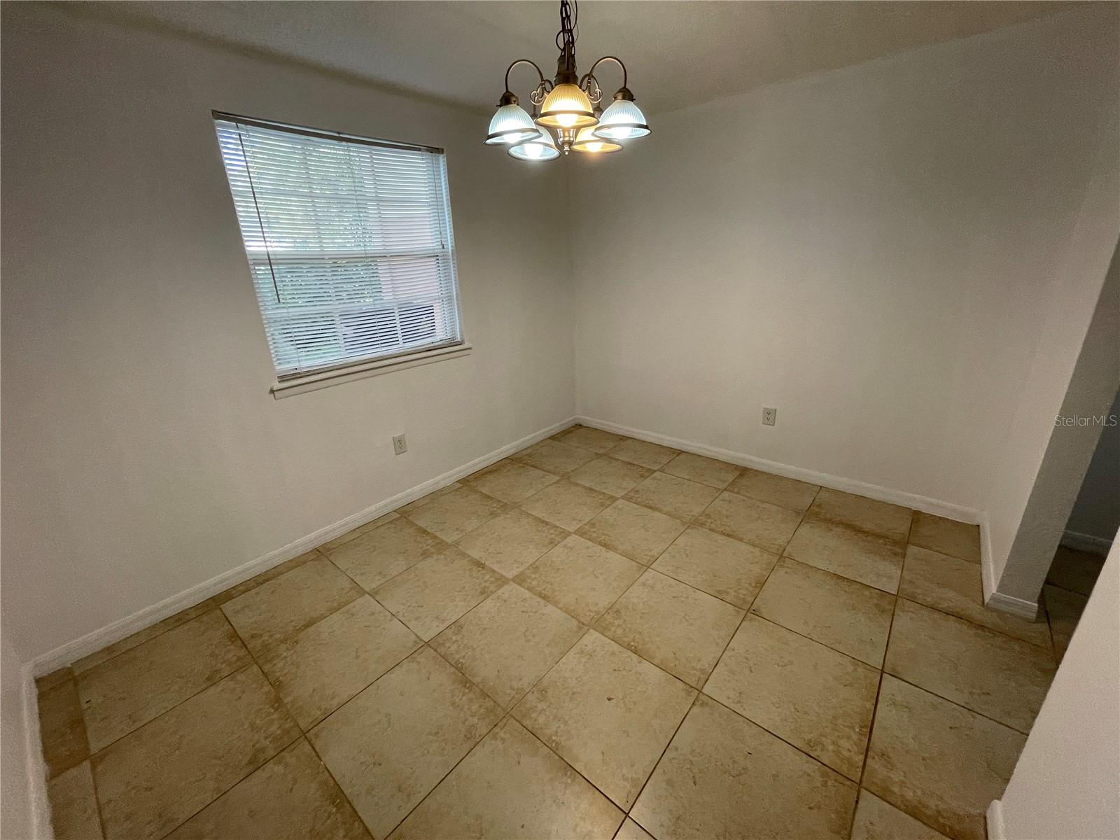 Image 4 of 10 For 3997 Versailles Drive F