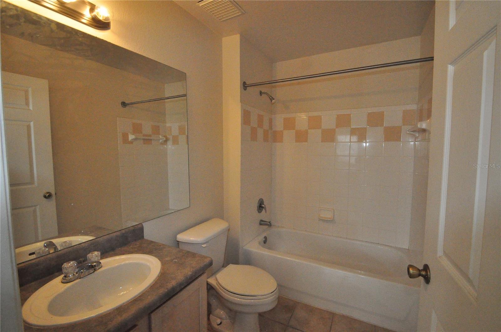 Image 9 of 10 For 3291 Westchester Square Boulevard 205