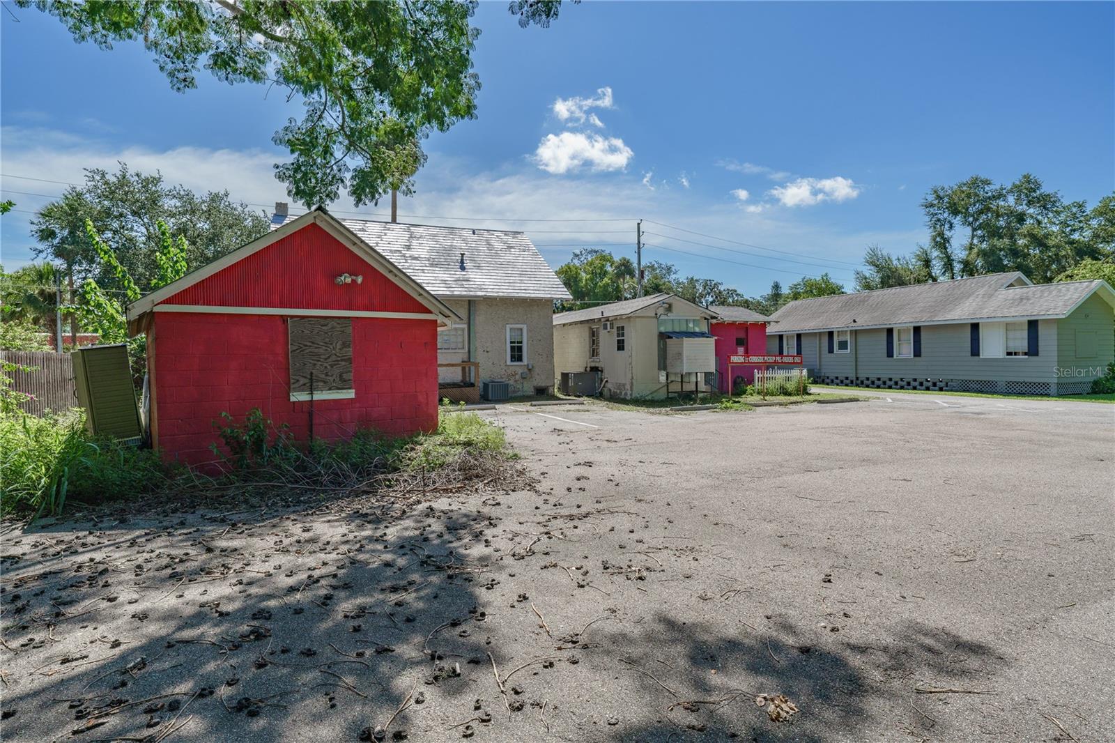 Image 10 of 47 For 325 Highland Street