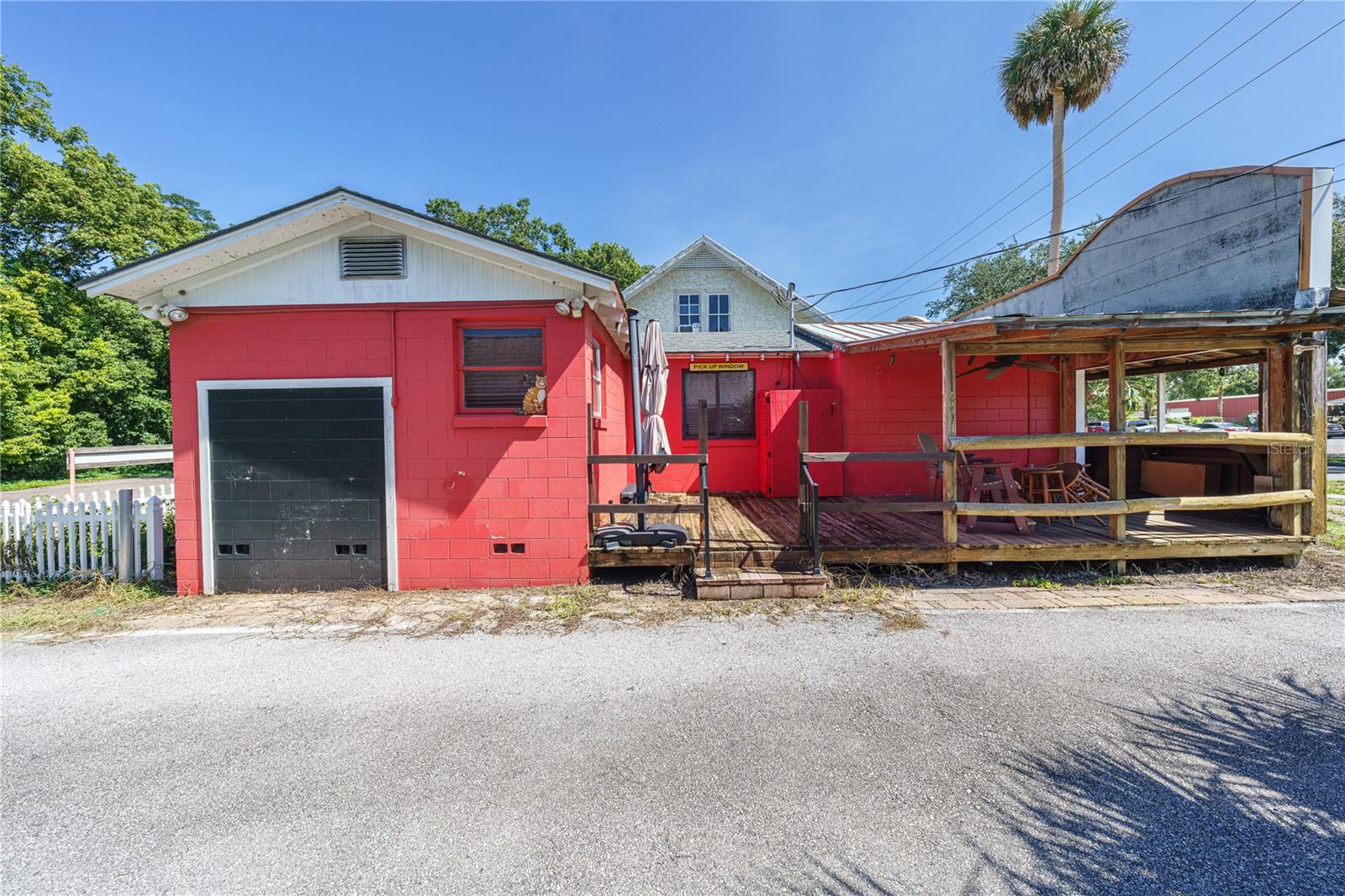 Image 7 of 47 For 325 Highland Street