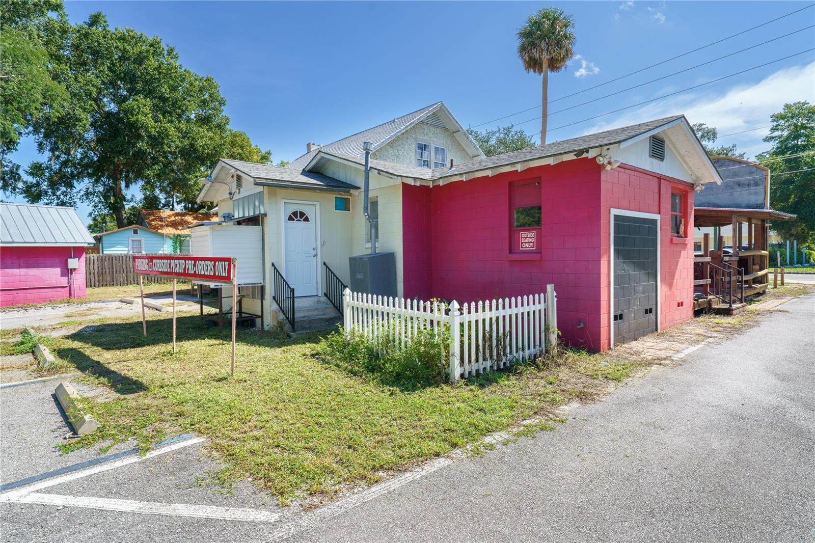 Image 8 of 47 For 325 Highland Street