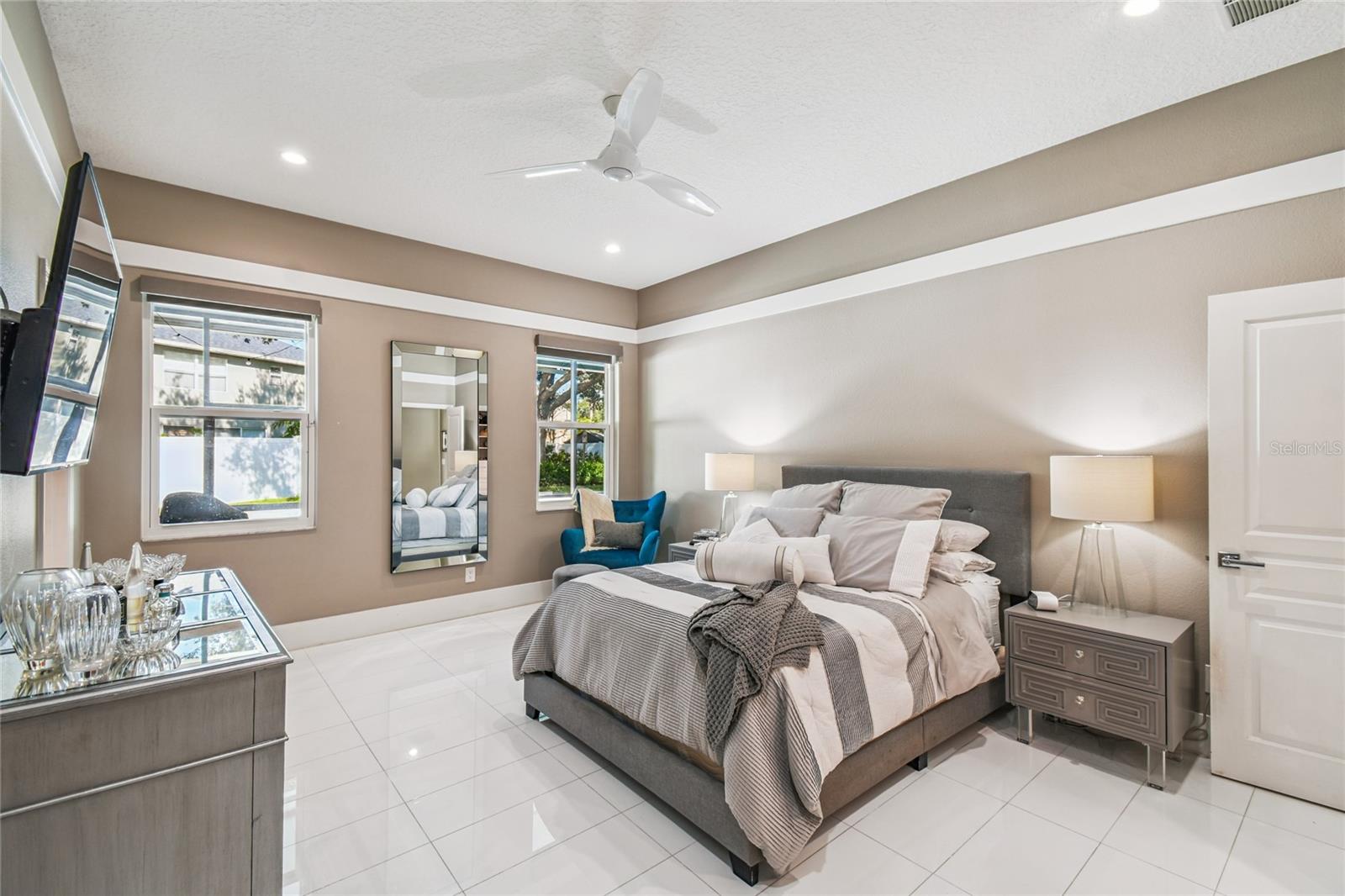 Image 12 of 31 For 17617 Woodfield Hill Court
