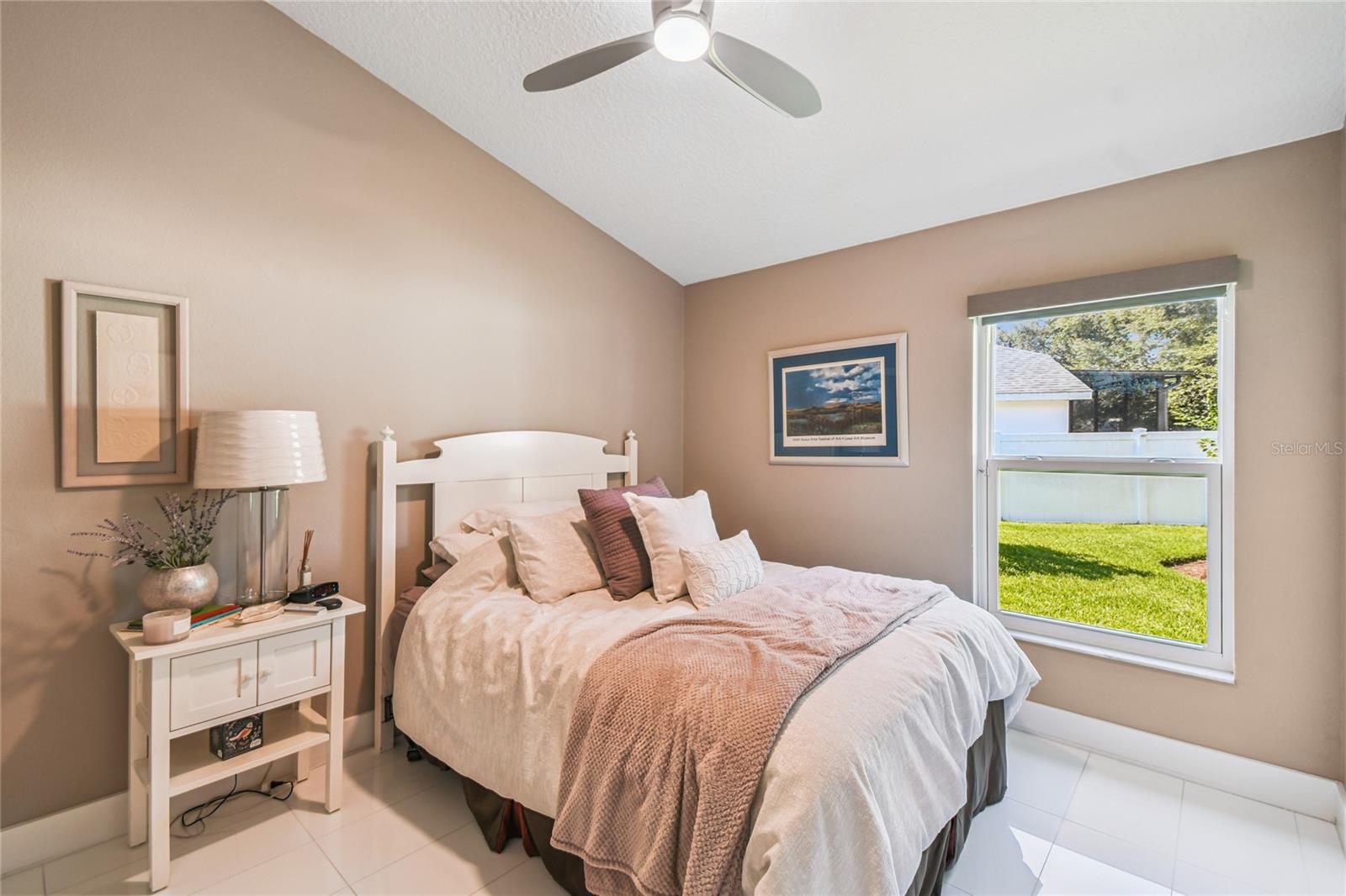 Image 16 of 31 For 17617 Woodfield Hill Court