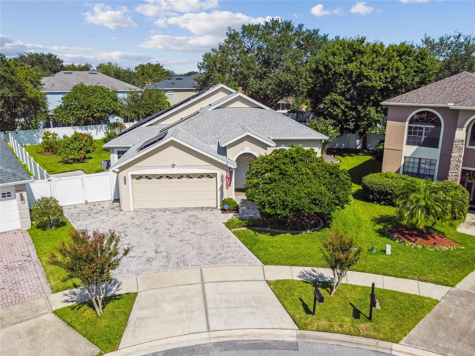 Image 25 of 31 For 17617 Woodfield Hill Court
