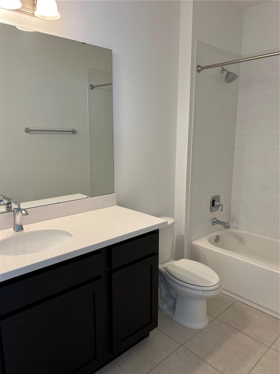 Image 4 of 5 For 8212 Nemours Parkway