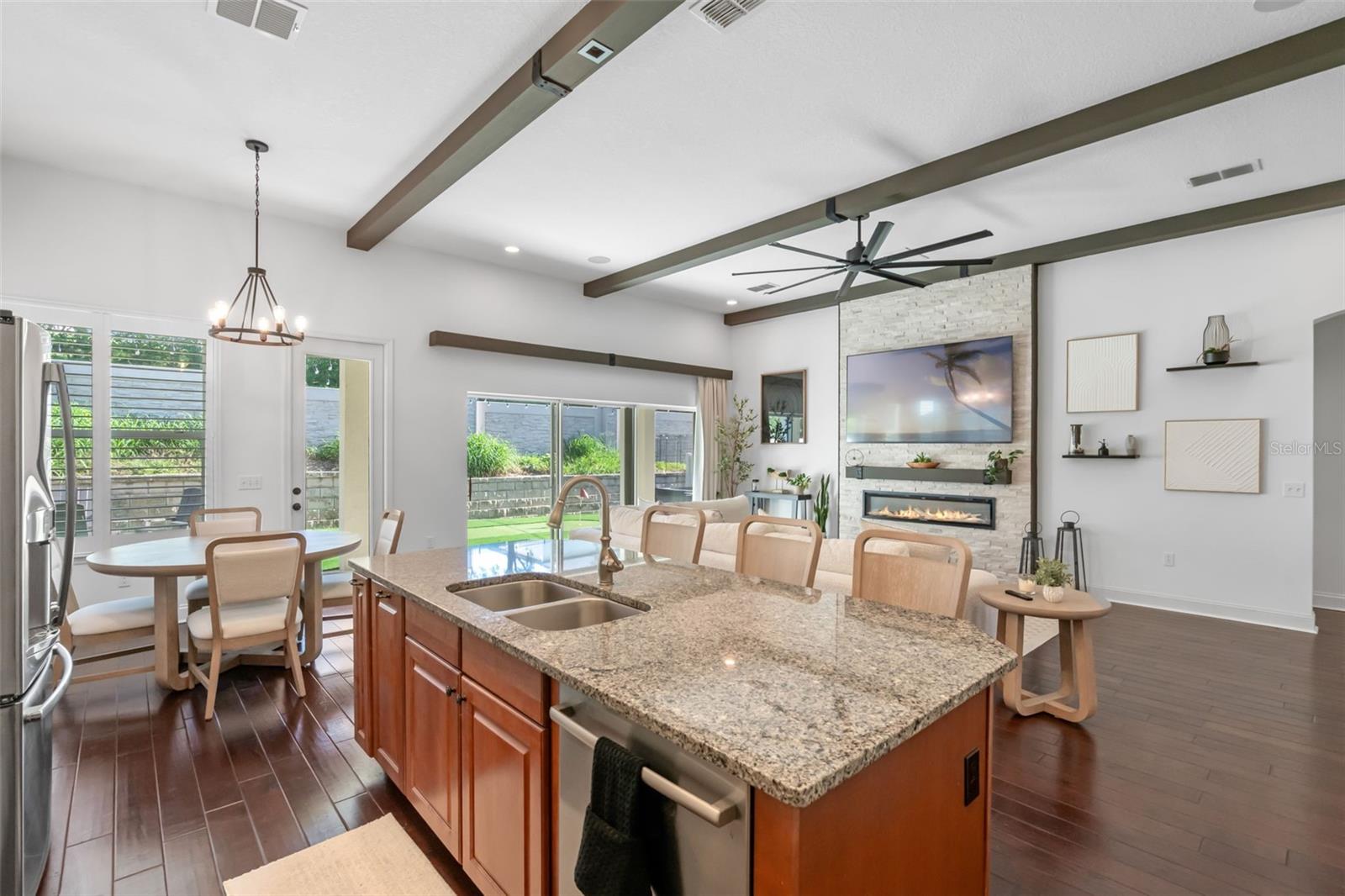Image 14 of 39 For 16746 Abbey Hill Court