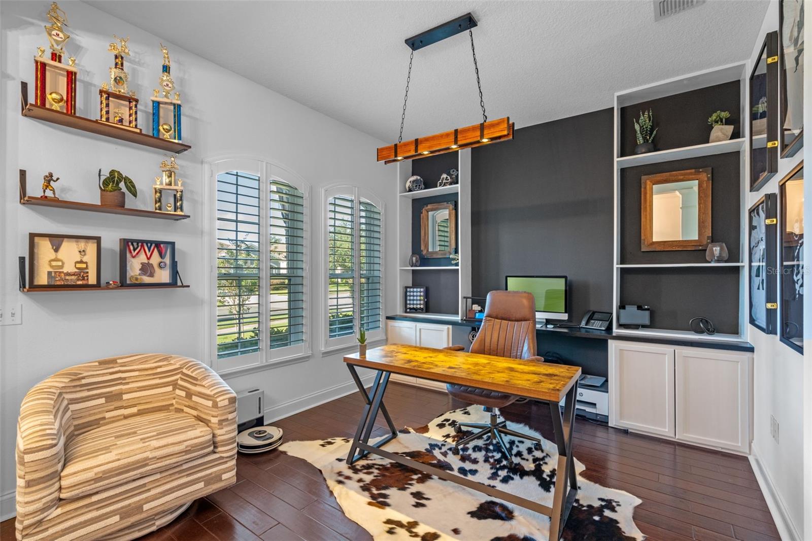 Image 3 of 39 For 16746 Abbey Hill Court