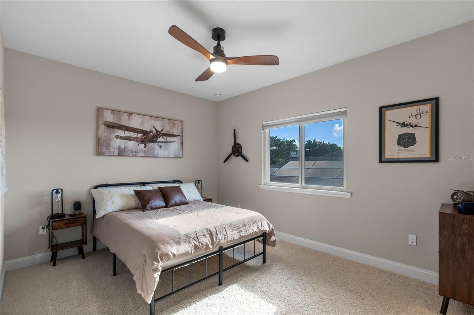 Image 32 of 39 For 16746 Abbey Hill Court