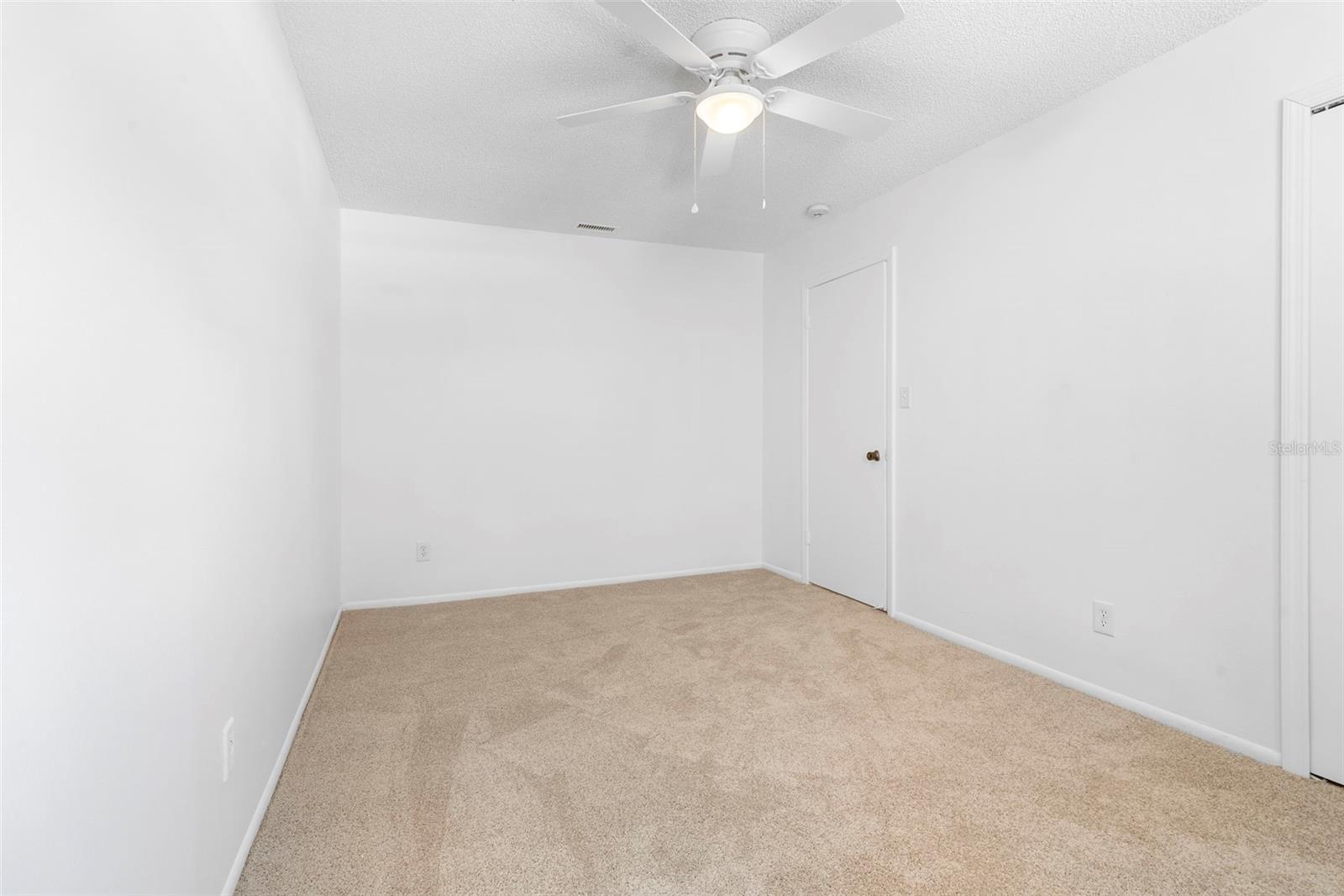 Image 21 of 34 For 3002 George Mason Avenue 3