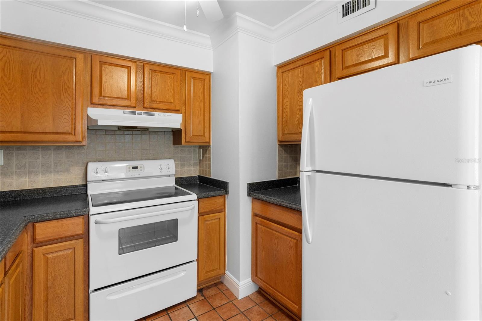 Image 8 of 34 For 3002 George Mason Avenue 3