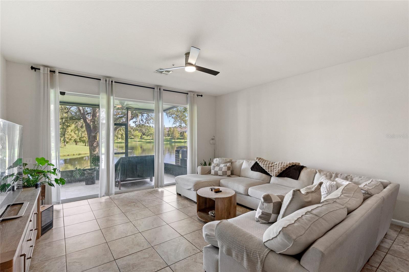 Image 10 of 41 For 6105 Twain Street 105
