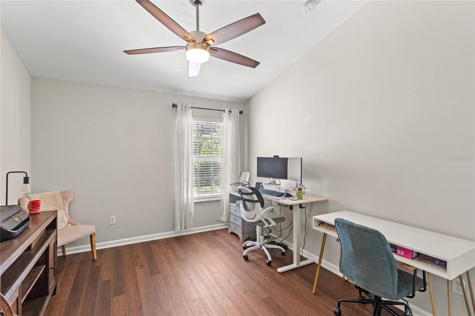 Image 19 of 41 For 6105 Twain Street 105
