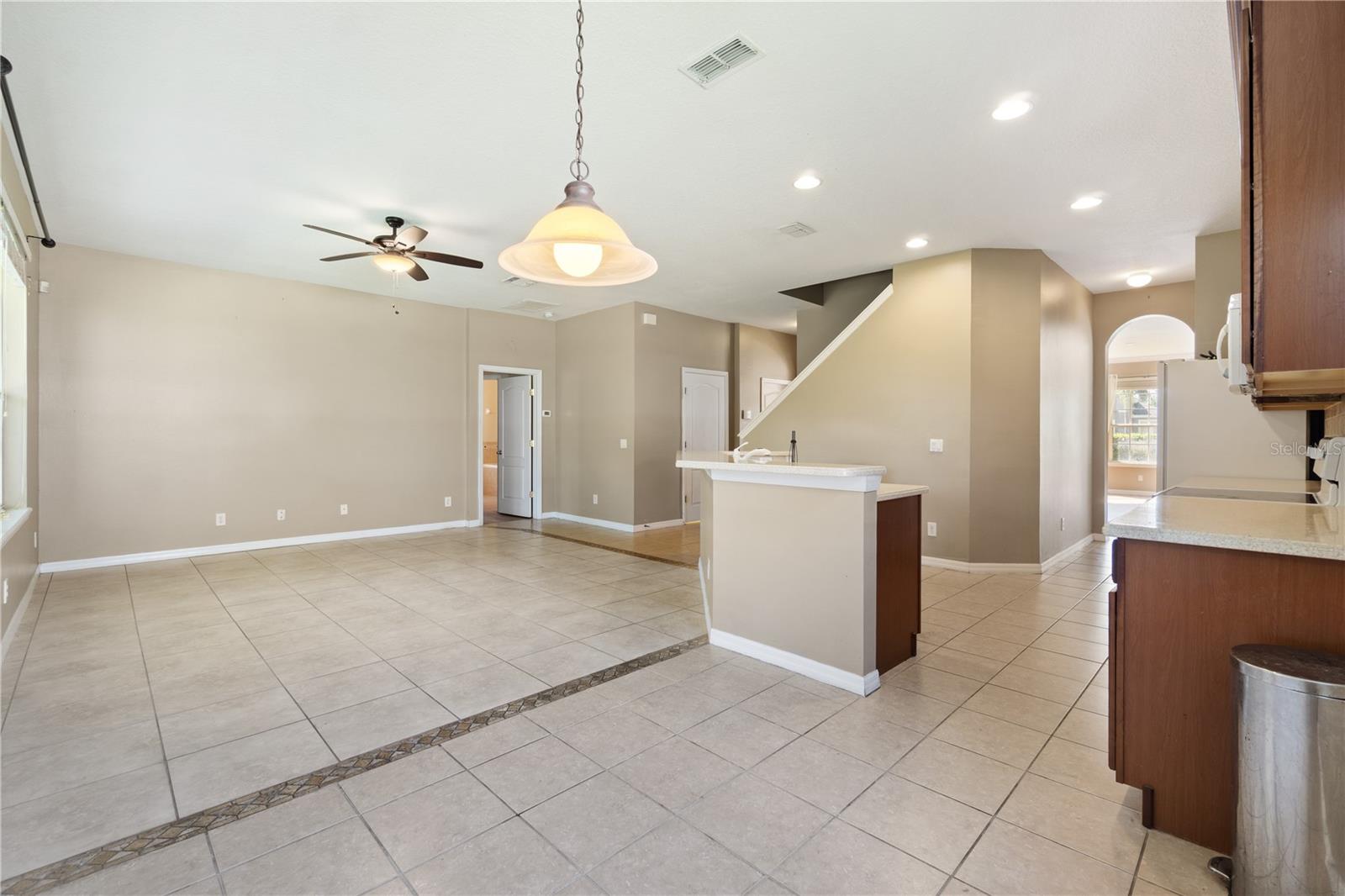 Image 12 of 33 For 559 Hiawatha Palm Place
