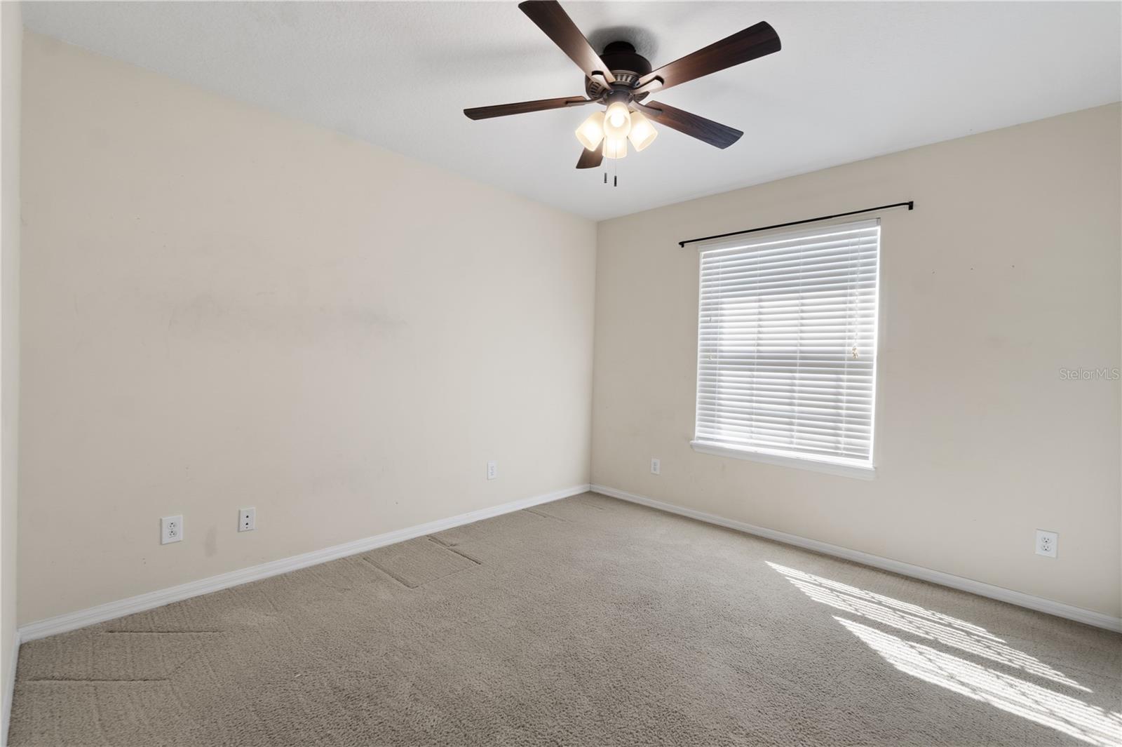 Image 25 of 33 For 559 Hiawatha Palm Place