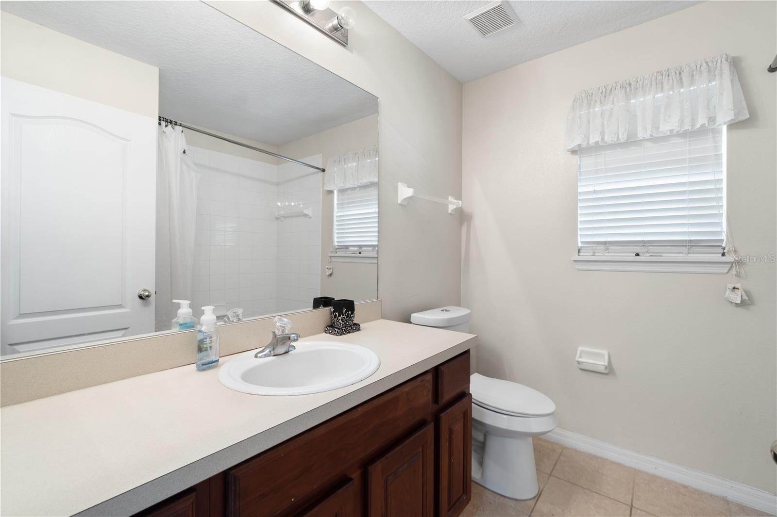 Image 27 of 33 For 559 Hiawatha Palm Place