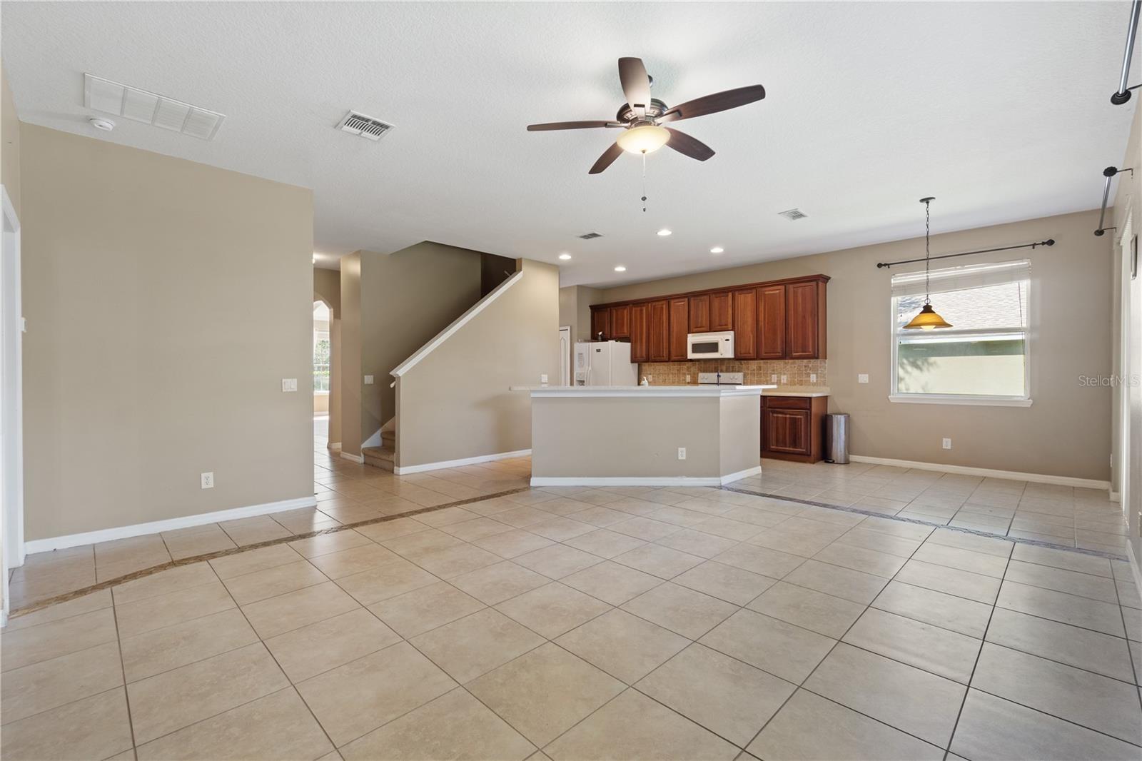 Image 9 of 33 For 559 Hiawatha Palm Place