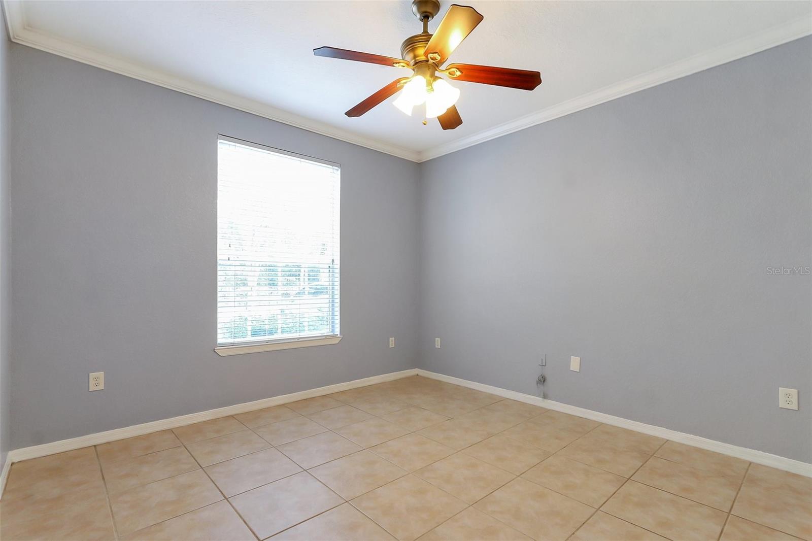 Image 21 of 21 For 819 Grand Regency Point 101