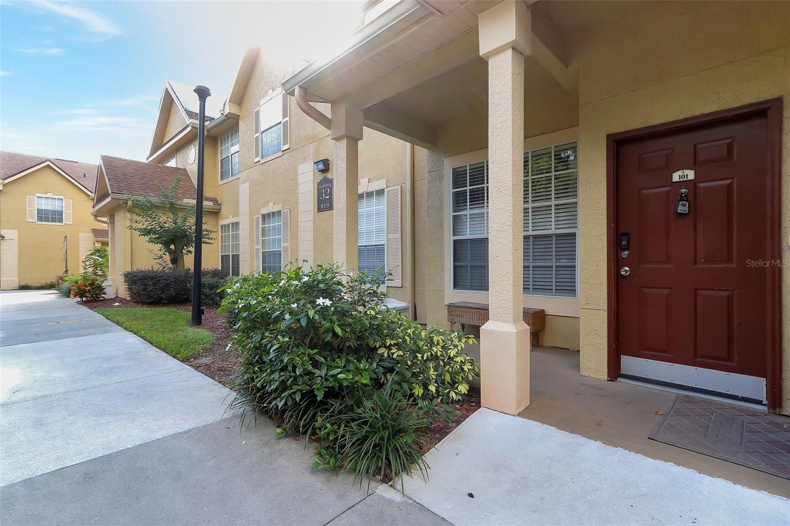 Image 6 of 18 For 819 Grand Regency Point 101