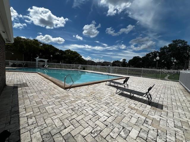 Image 15 of 20 For 4275 Perkinshire Lane 204