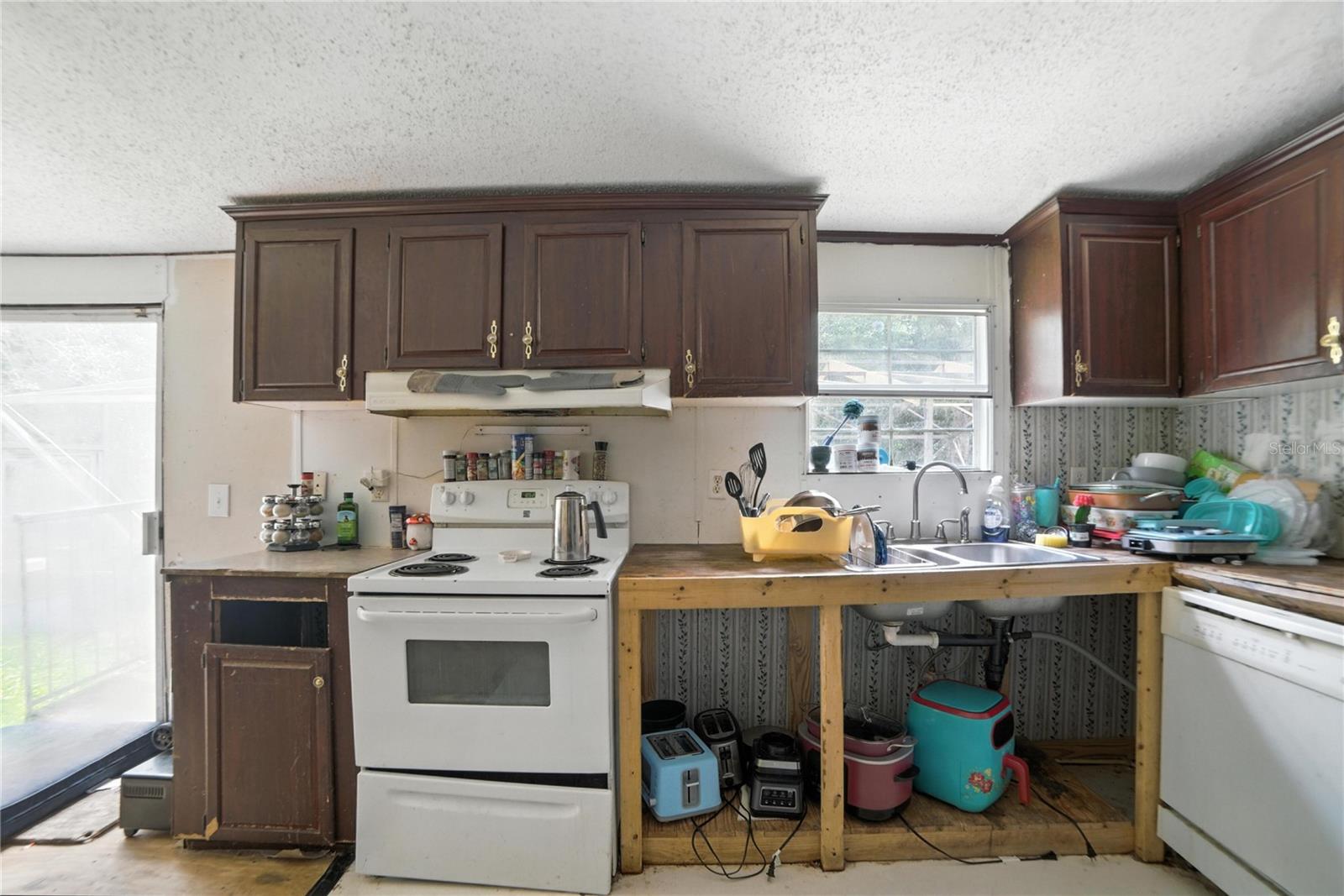 Image 12 of 32 For 18111 24th Street
