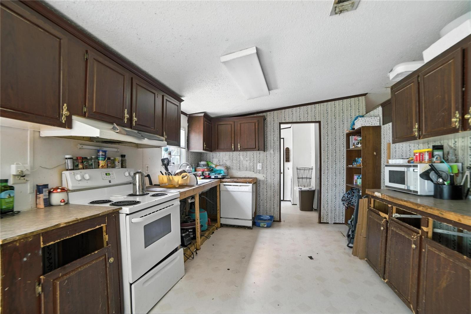 Image 13 of 32 For 18111 24th Street
