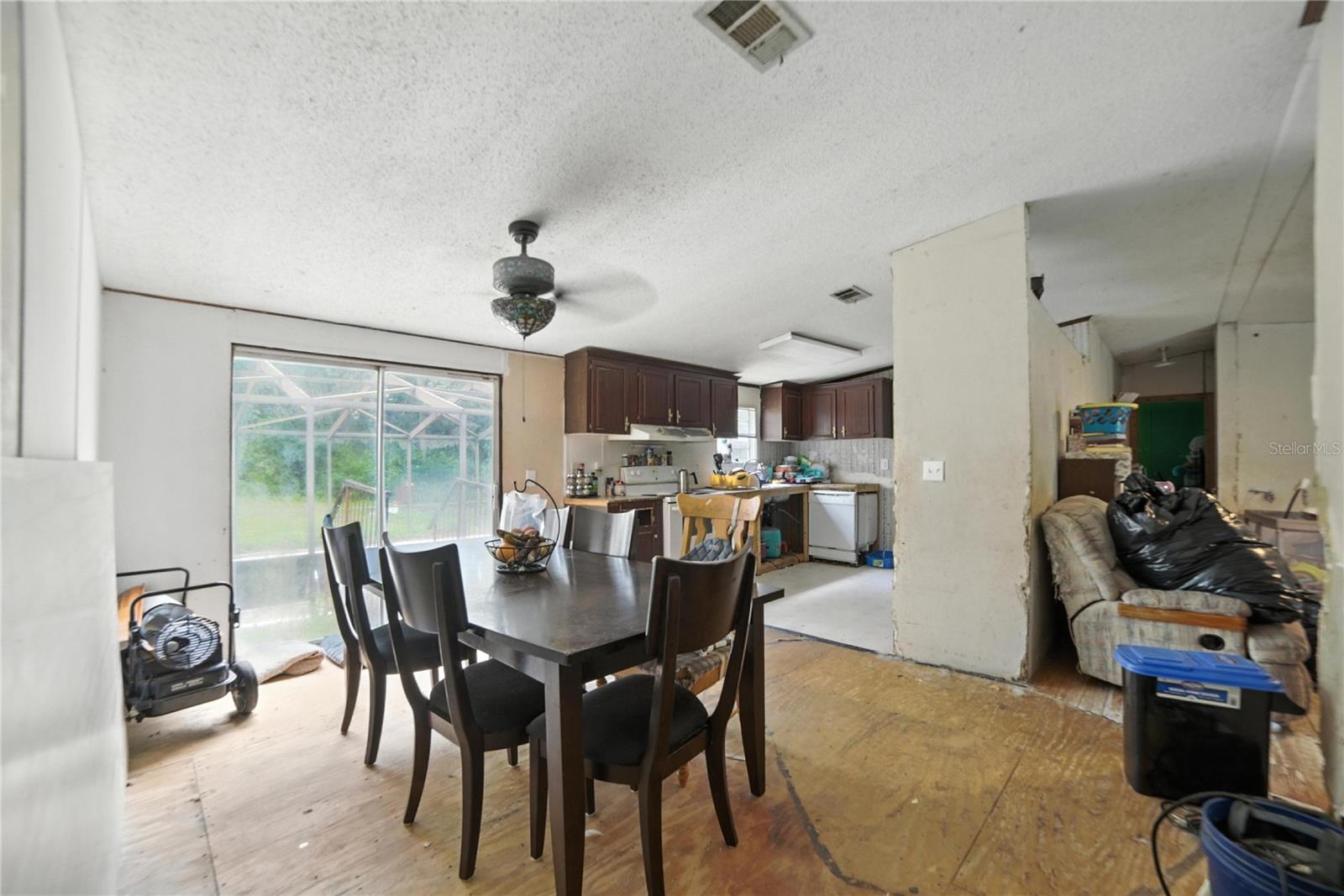 Image 17 of 32 For 18111 24th Street