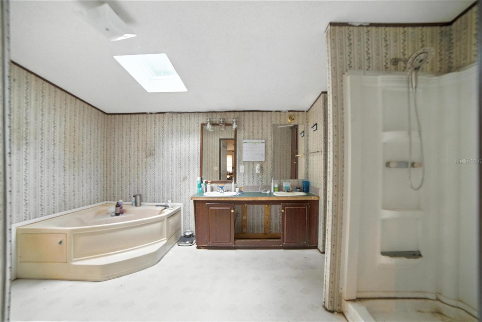 Image 21 of 32 For 18111 24th Street