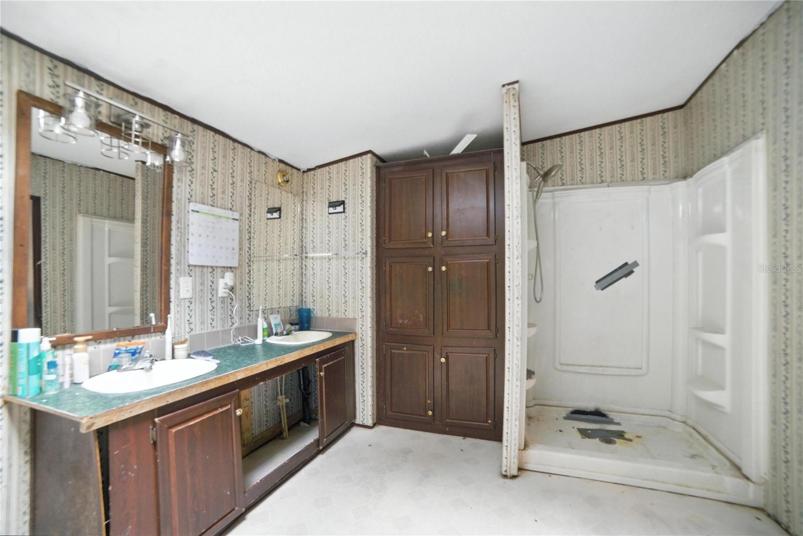 Image 23 of 32 For 18111 24th Street
