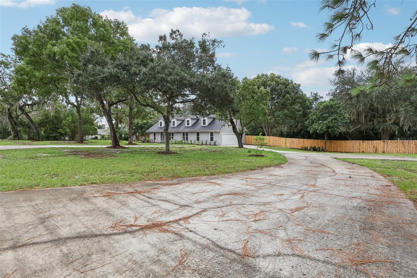 Image 5 of 64 For 6941 Tallow Tree Road