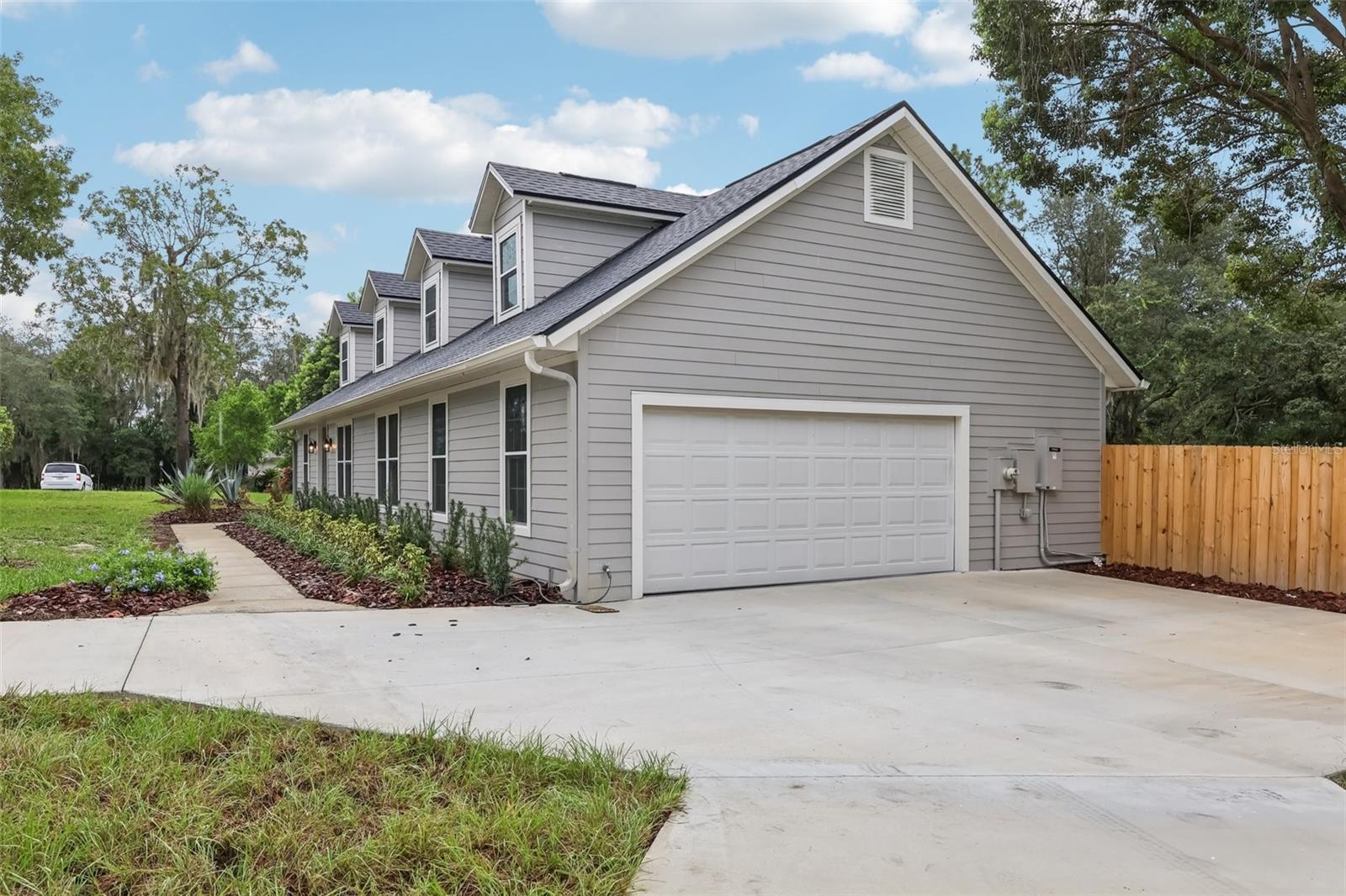 Image 6 of 64 For 6941 Tallow Tree Road