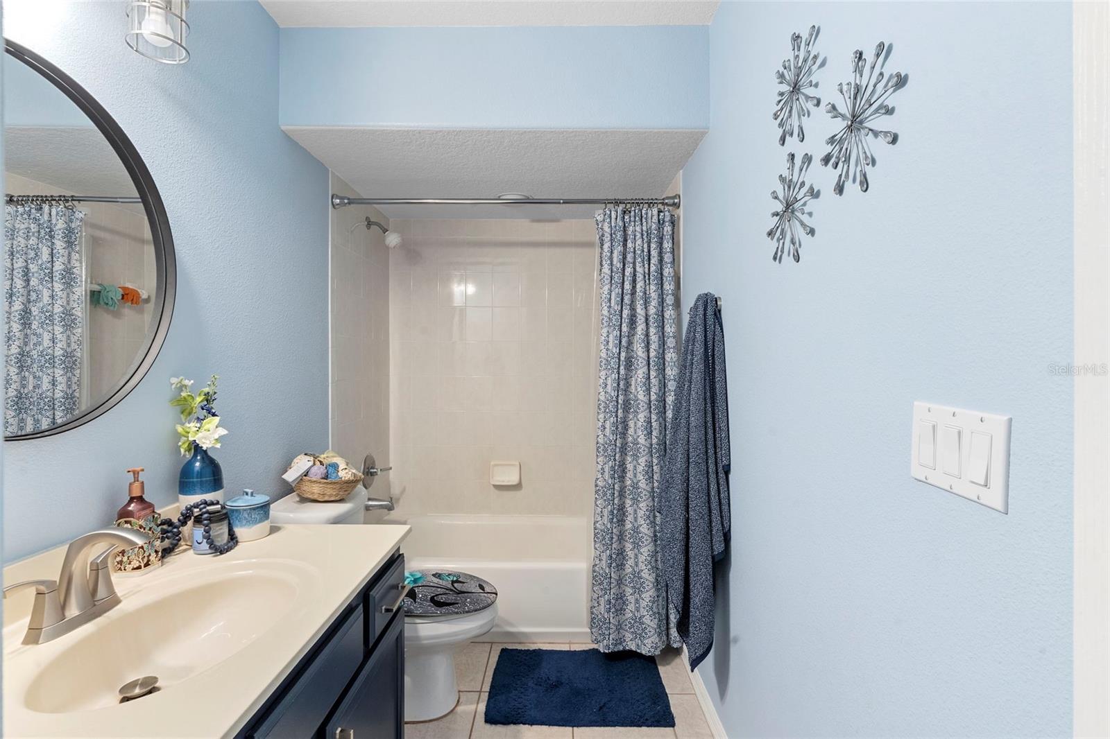 Image 19 of 32 For 13421 Fountainbleau Drive 4-1