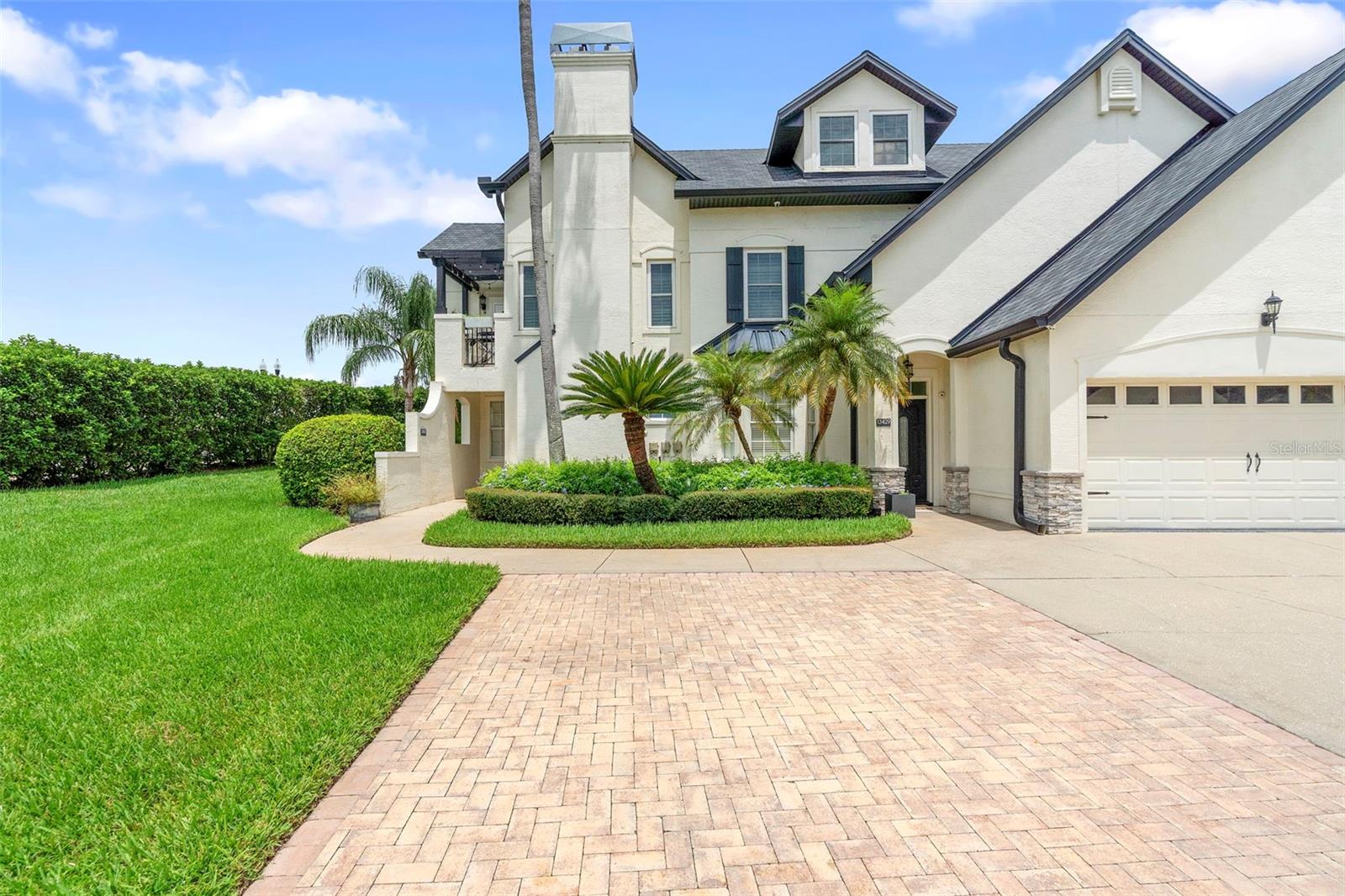 Image 3 of 32 For 13421 Fountainbleau Drive 4-1