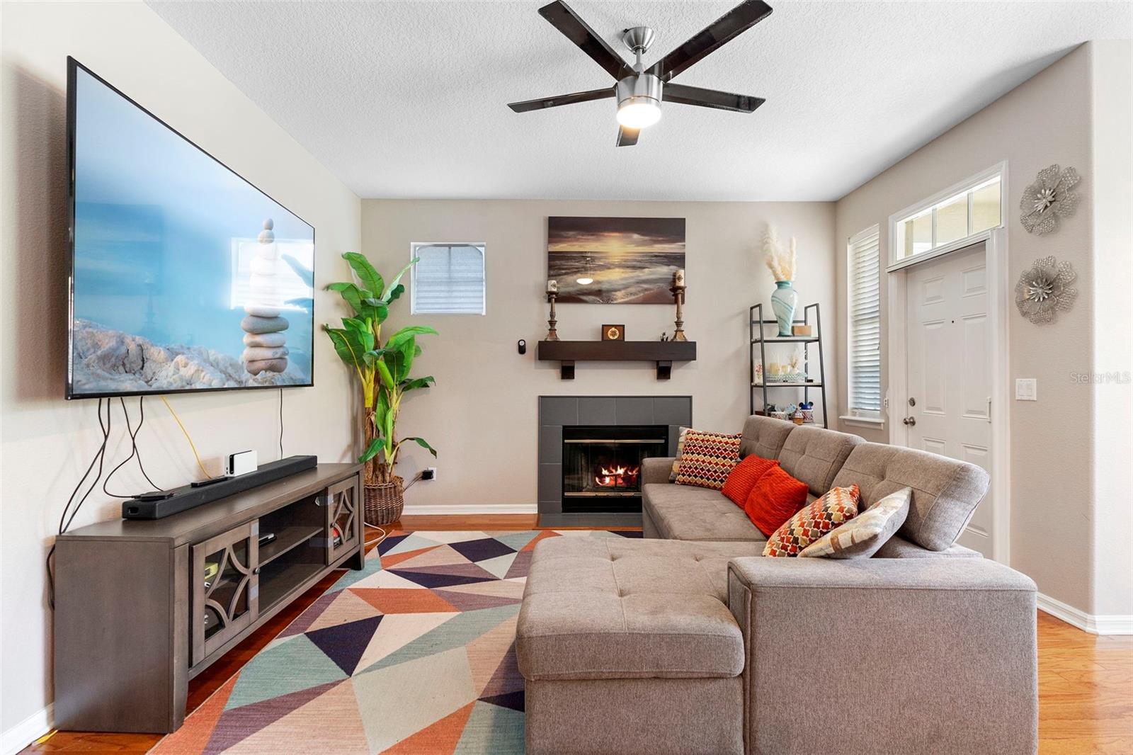 Image 5 of 32 For 13421 Fountainbleau Drive 4-1