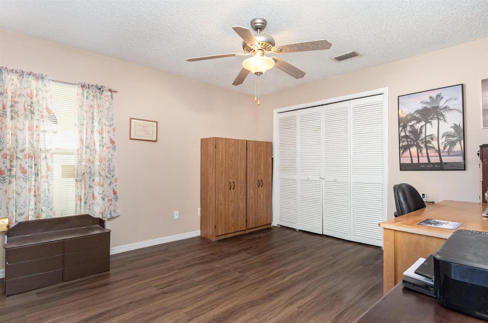 Image 22 of 30 For 2938 Pembridge Street