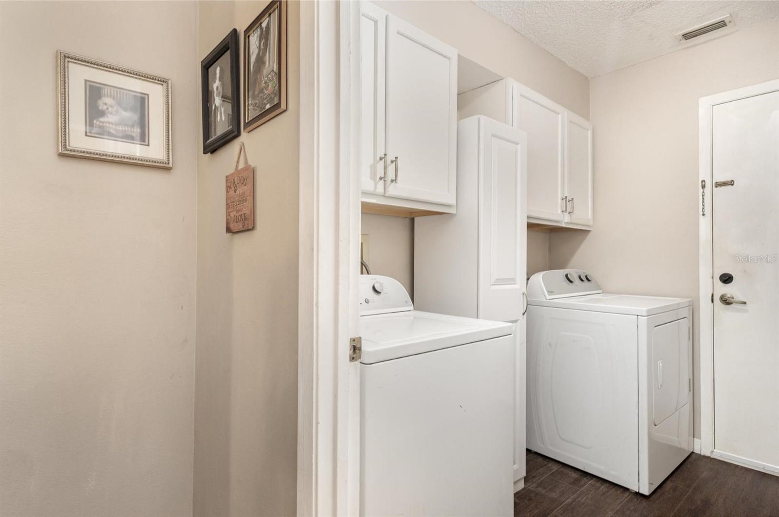 Image 26 of 30 For 2938 Pembridge Street