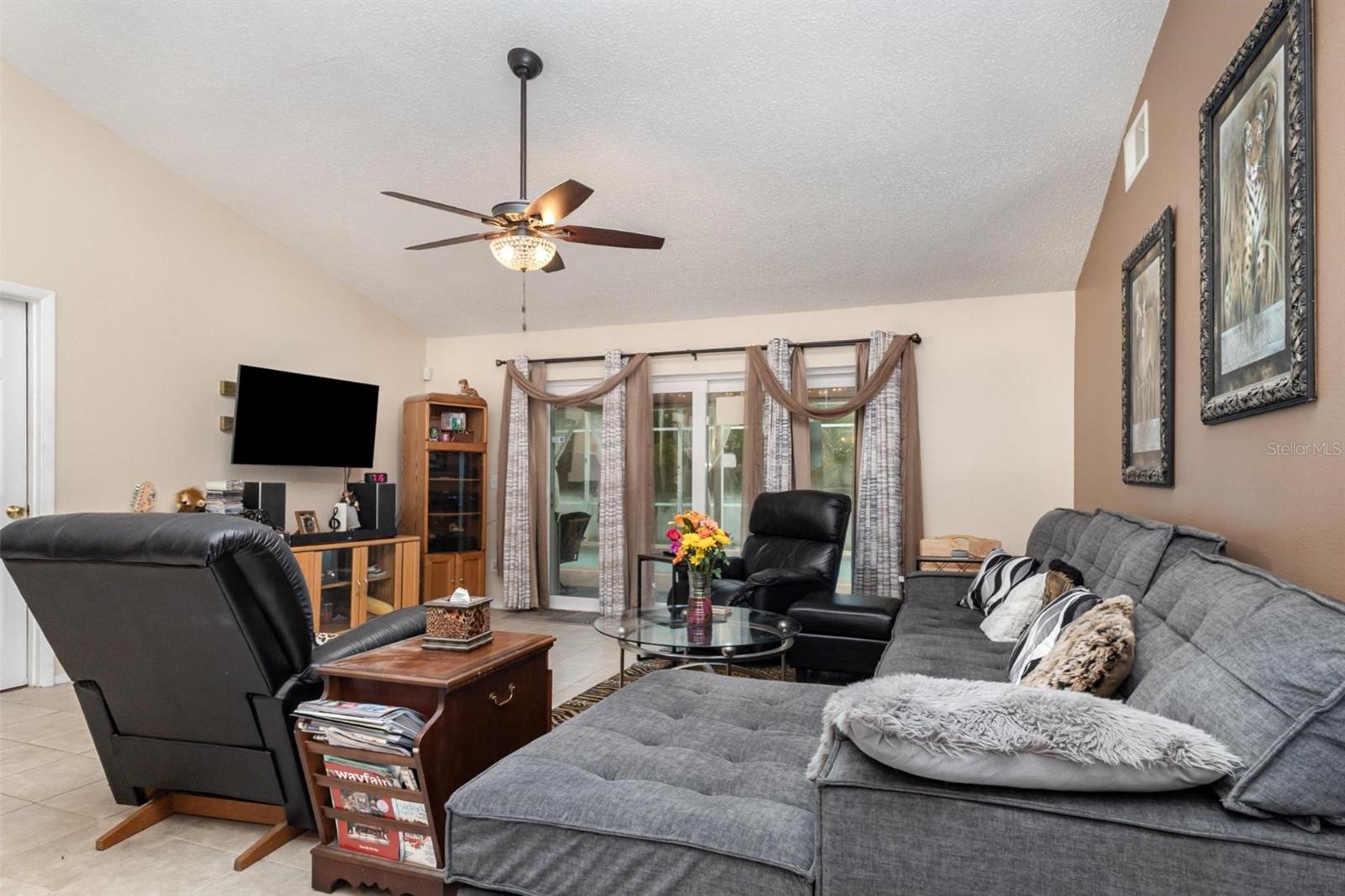 Image 7 of 30 For 2938 Pembridge Street