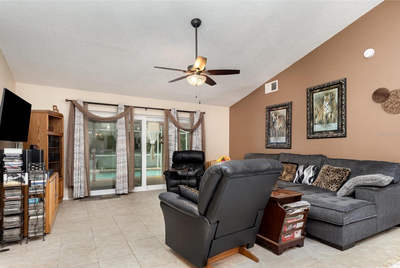 Image 9 of 30 For 2938 Pembridge Street