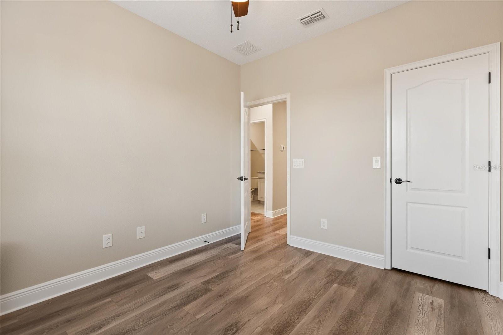 Image 16 of 35 For 1521 Lobelia Drive