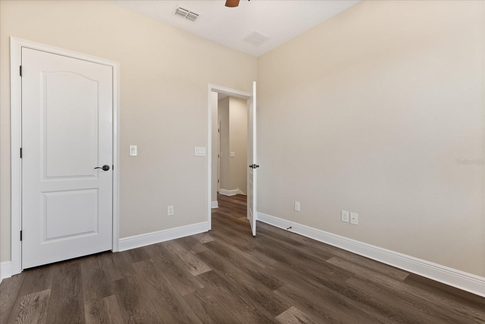 Image 18 of 35 For 1521 Lobelia Drive
