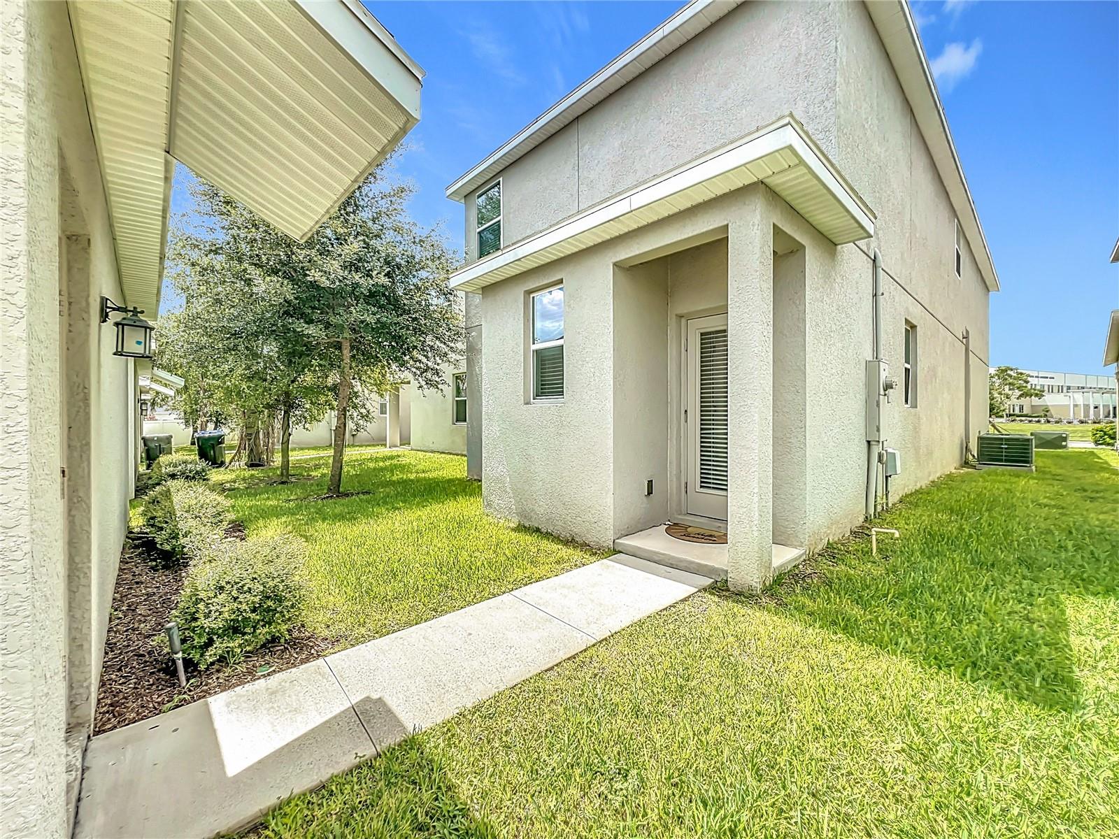 Image 22 of 24 For 16129 Water Spring Boulevard
