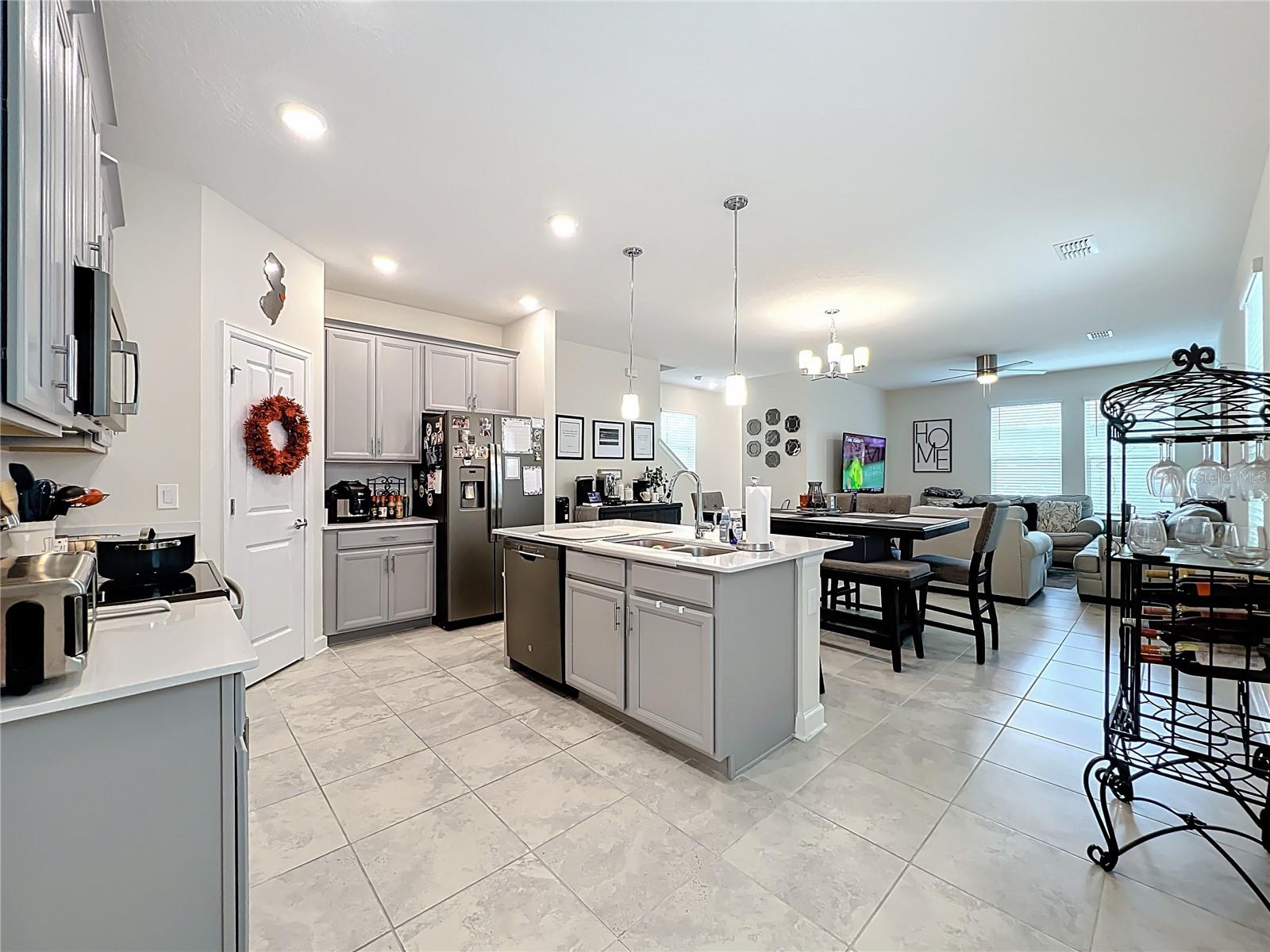 Image 6 of 24 For 16129 Water Spring Boulevard