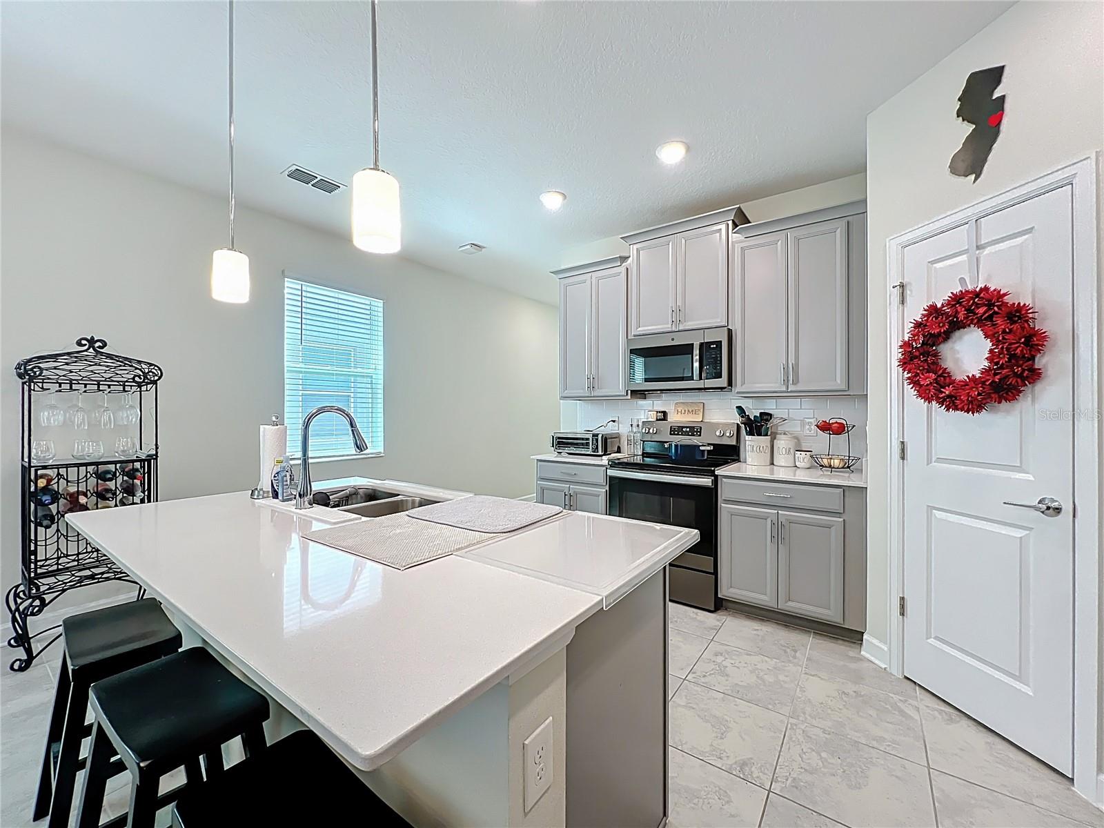 Image 7 of 24 For 16129 Water Spring Boulevard