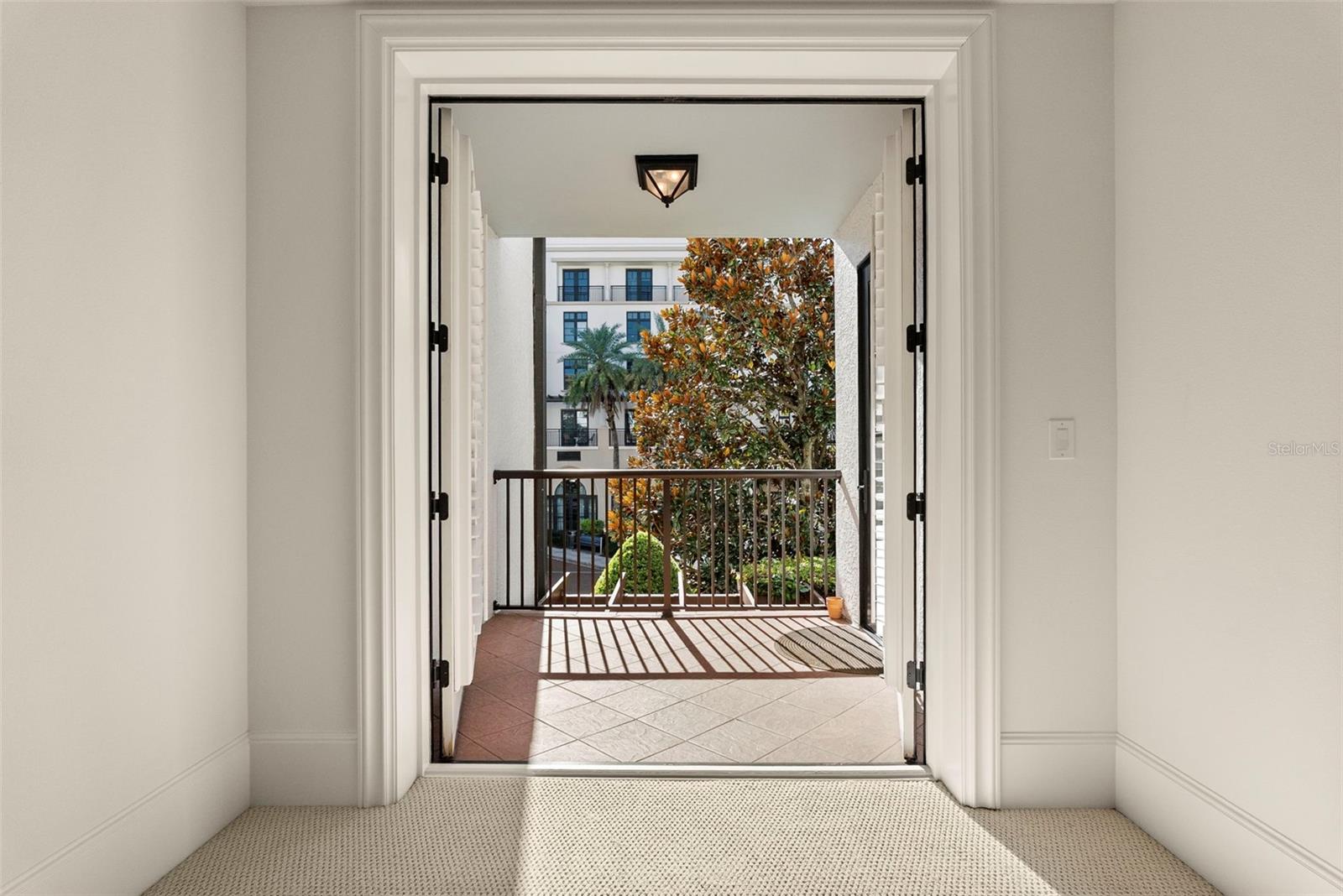 Image 24 of 62 For 315 New England Avenue 7