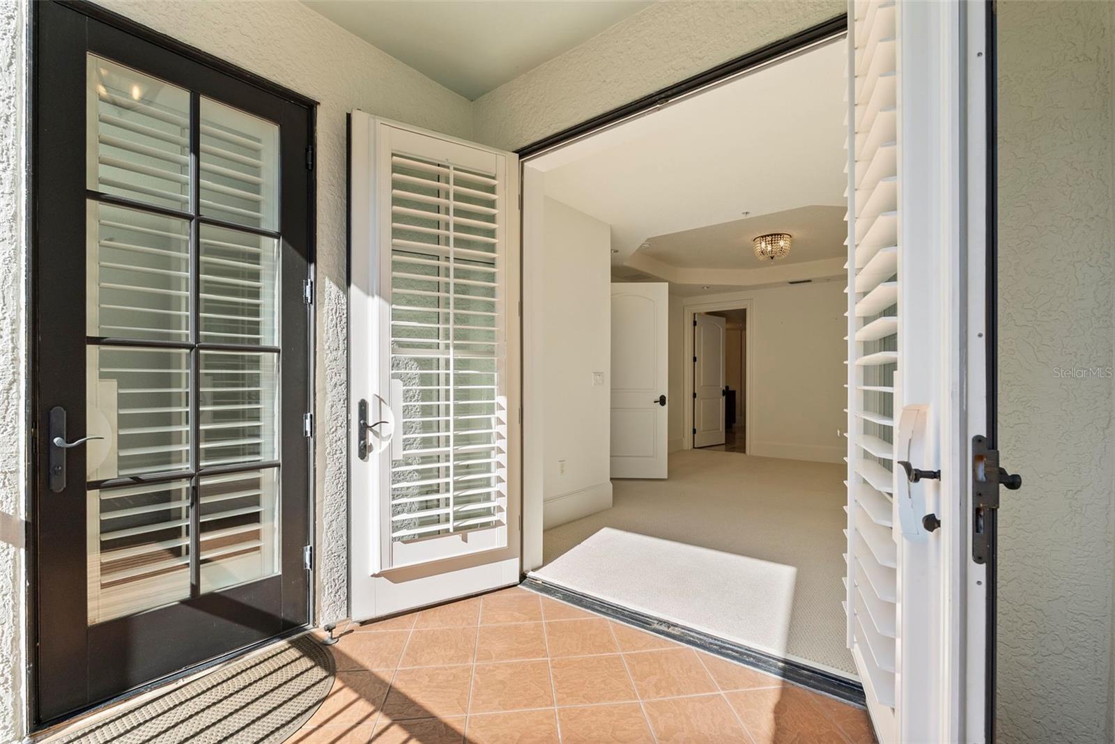 Image 26 of 62 For 315 New England Avenue 7