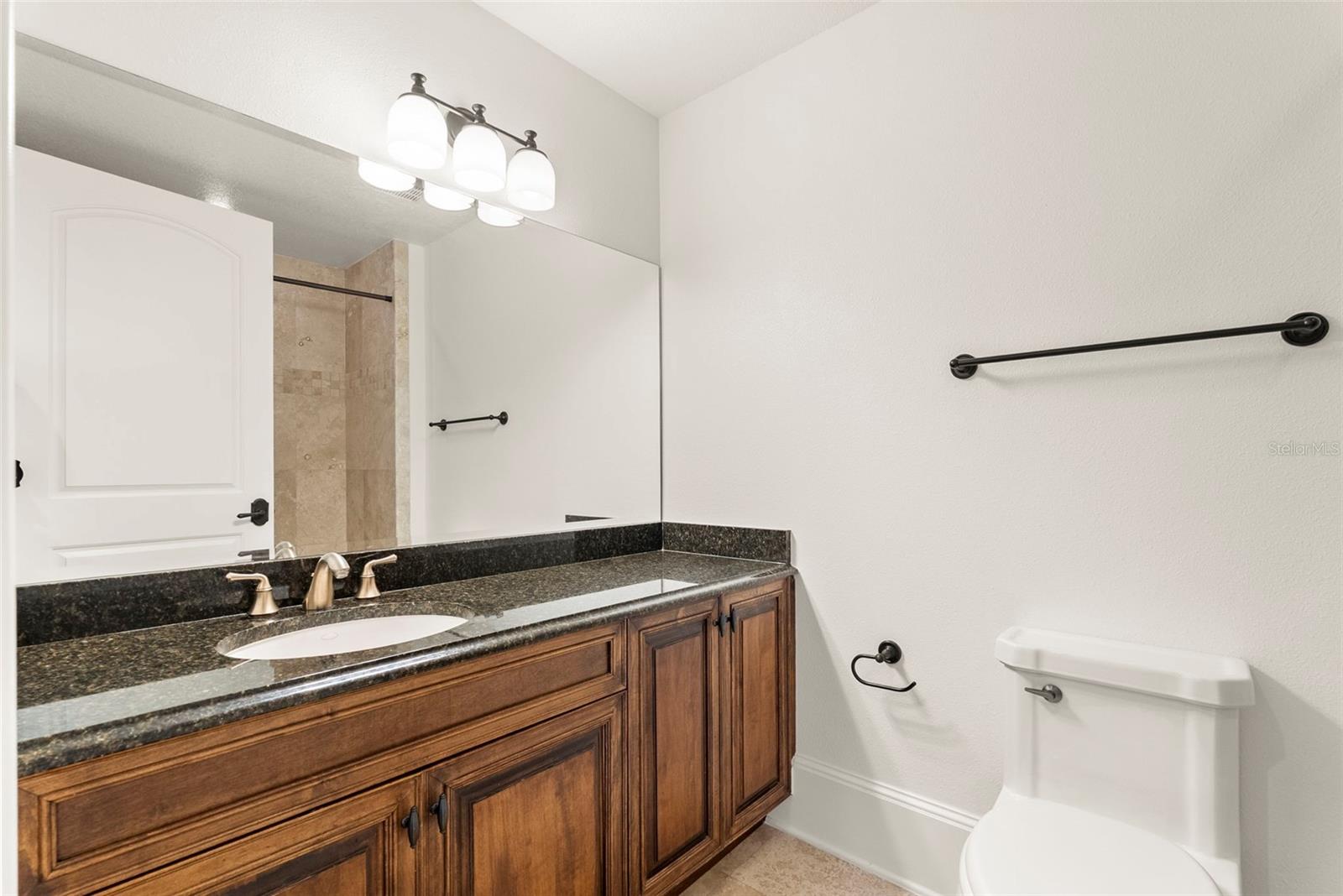 Image 31 of 62 For 315 New England Avenue 7