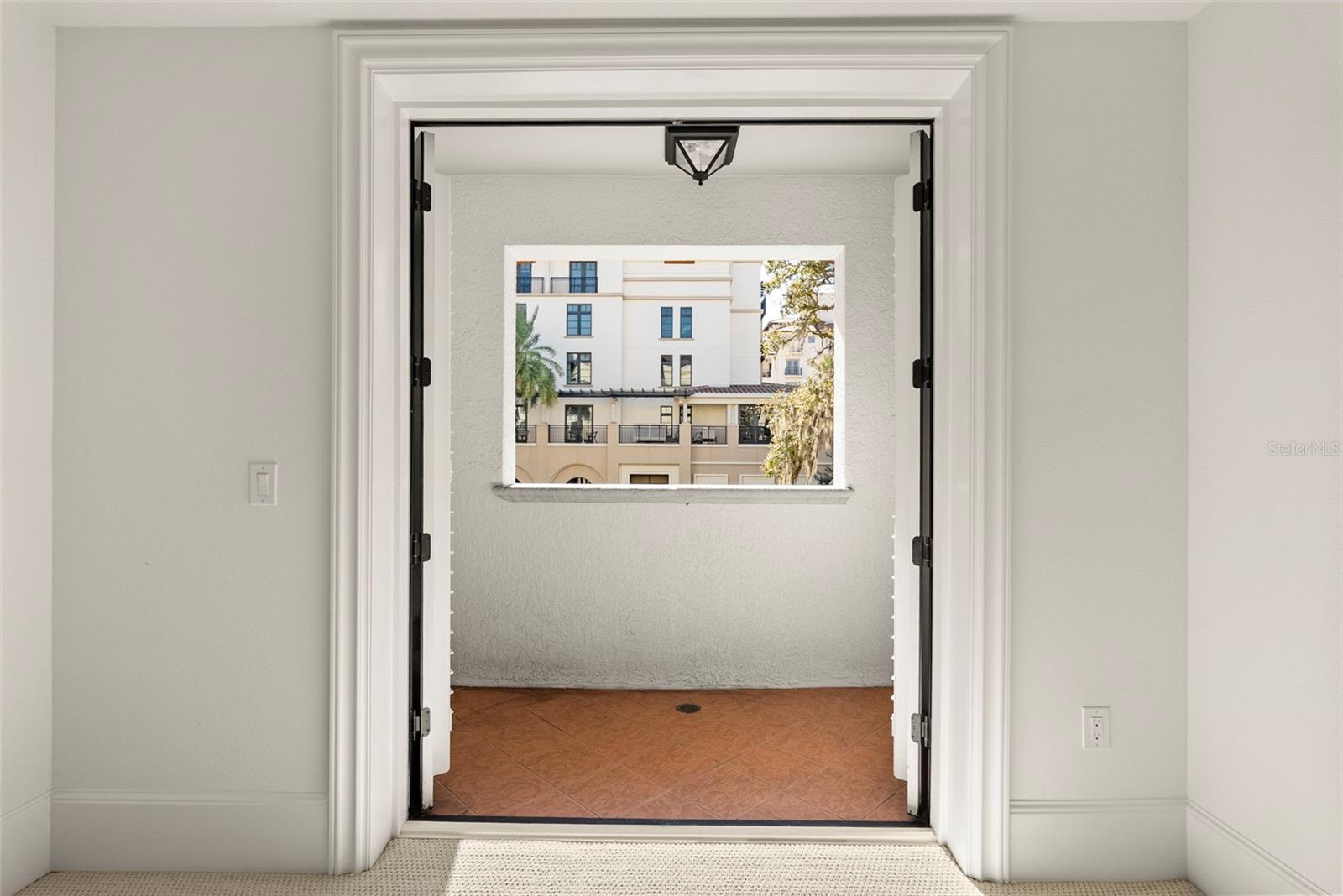 Image 34 of 62 For 315 New England Avenue 7